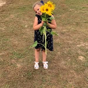 Meet your Posher, Kendra